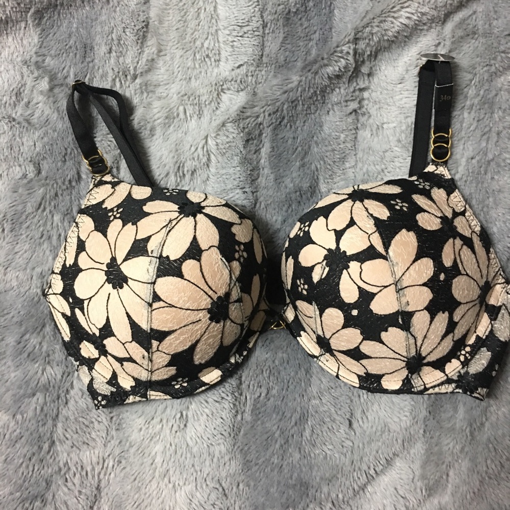 Victoria’s Secret bra